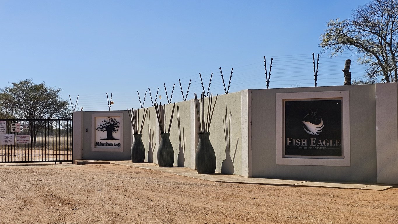 Mukumbura Lodge Swartwater